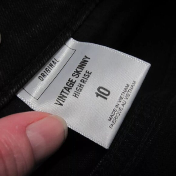 High Rise Black Embellished Ripped Ankle Jeans Size 10 Express NWT $128 - Picture 12 of 13